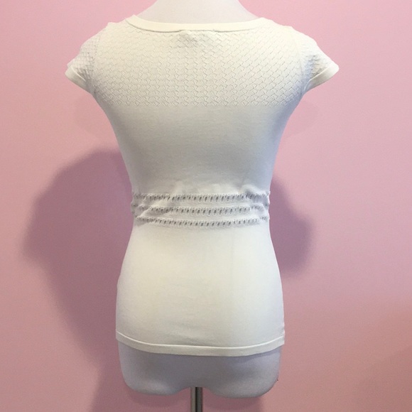 Bebe Off White Intricate Detail Top Sz XS - Picture 4 of 7